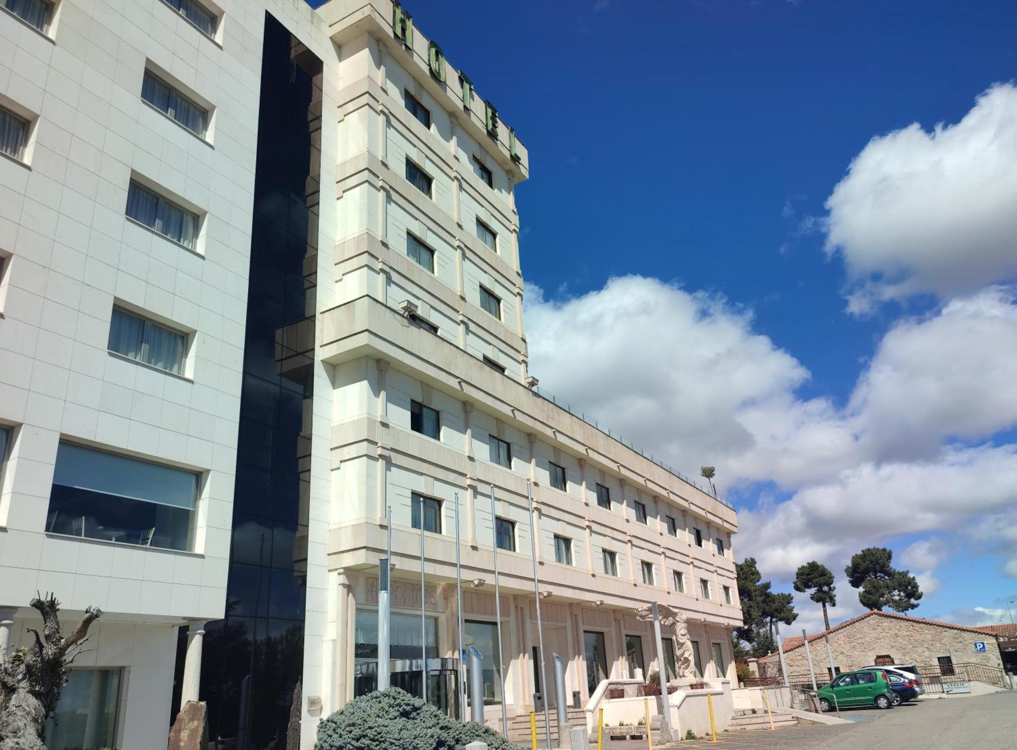 Hotel Sercotel Cuatro Postes Ávila Zewnętrze zdjęcie