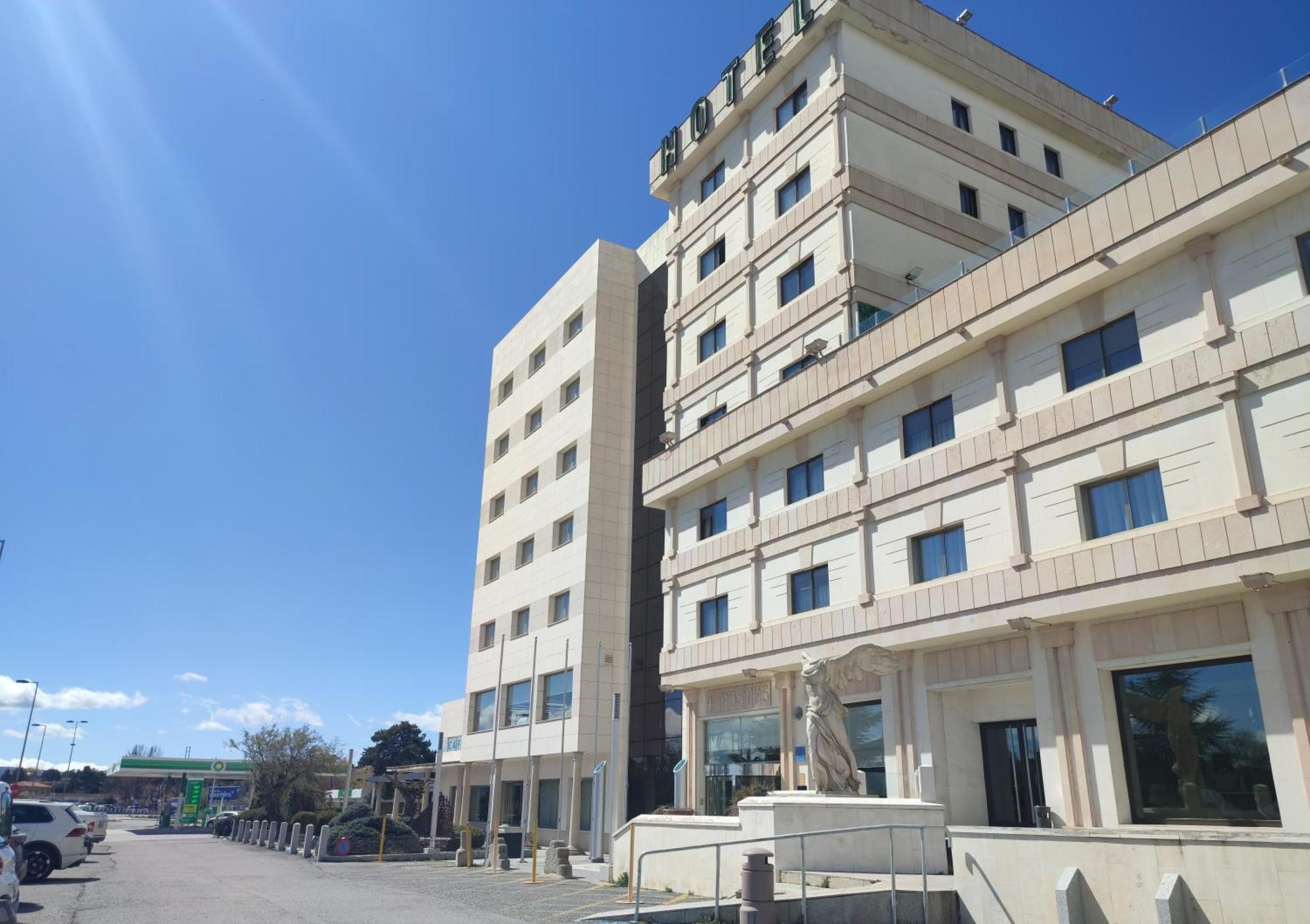 Hotel Sercotel Cuatro Postes Ávila Zewnętrze zdjęcie