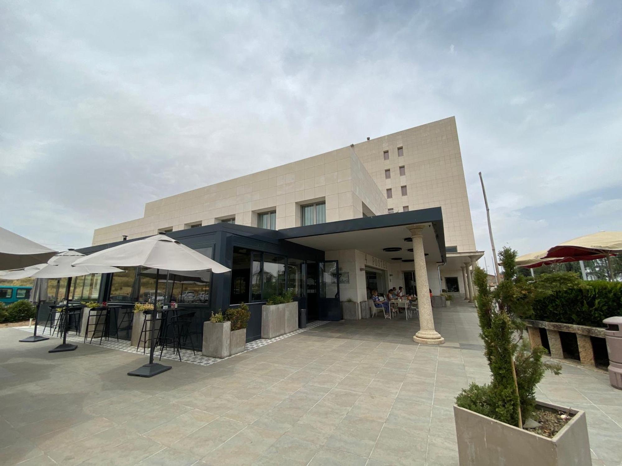 Hotel Sercotel Cuatro Postes Ávila Zewnętrze zdjęcie