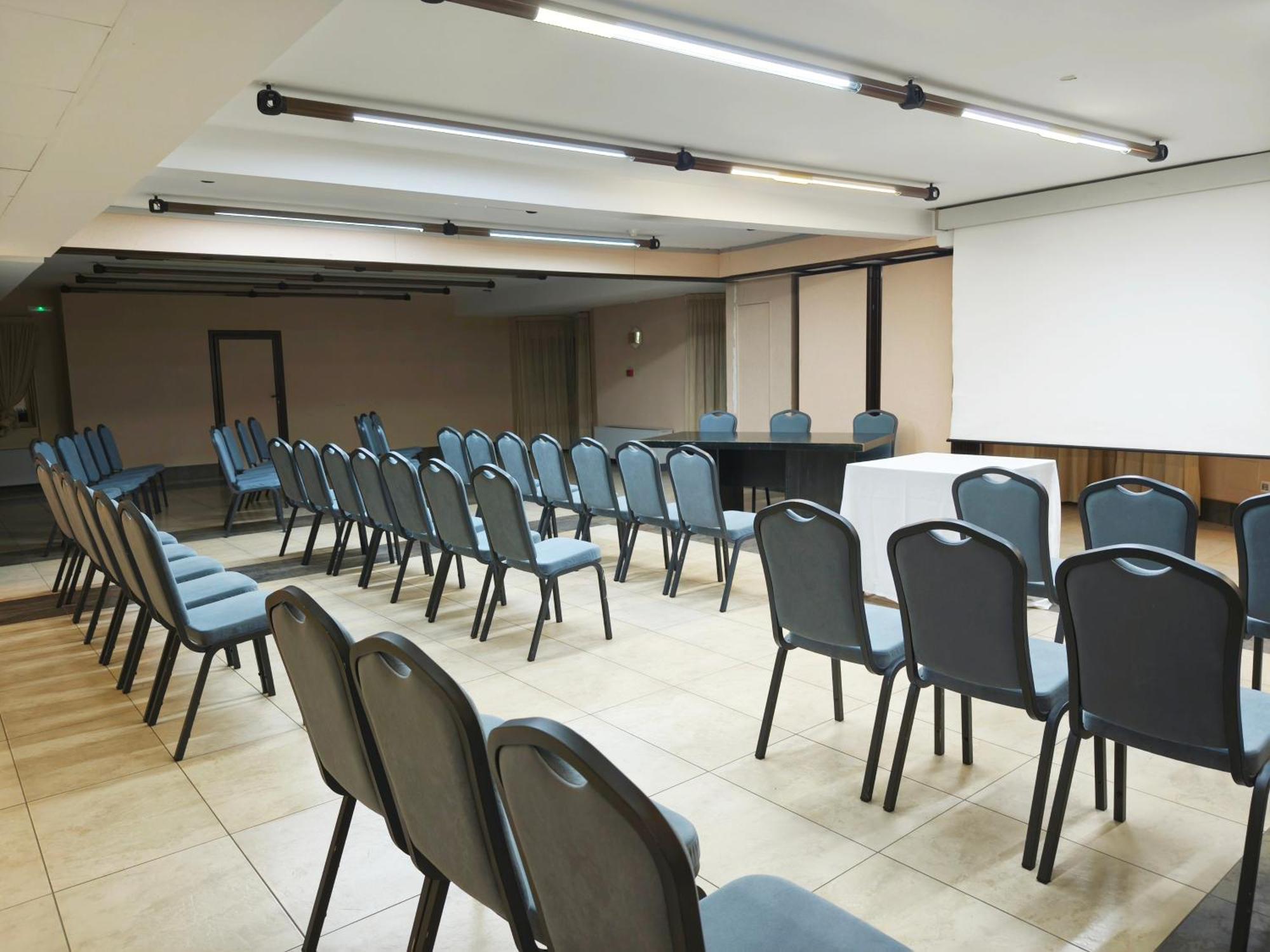 Hotel Sercotel Cuatro Postes Ávila Zewnętrze zdjęcie