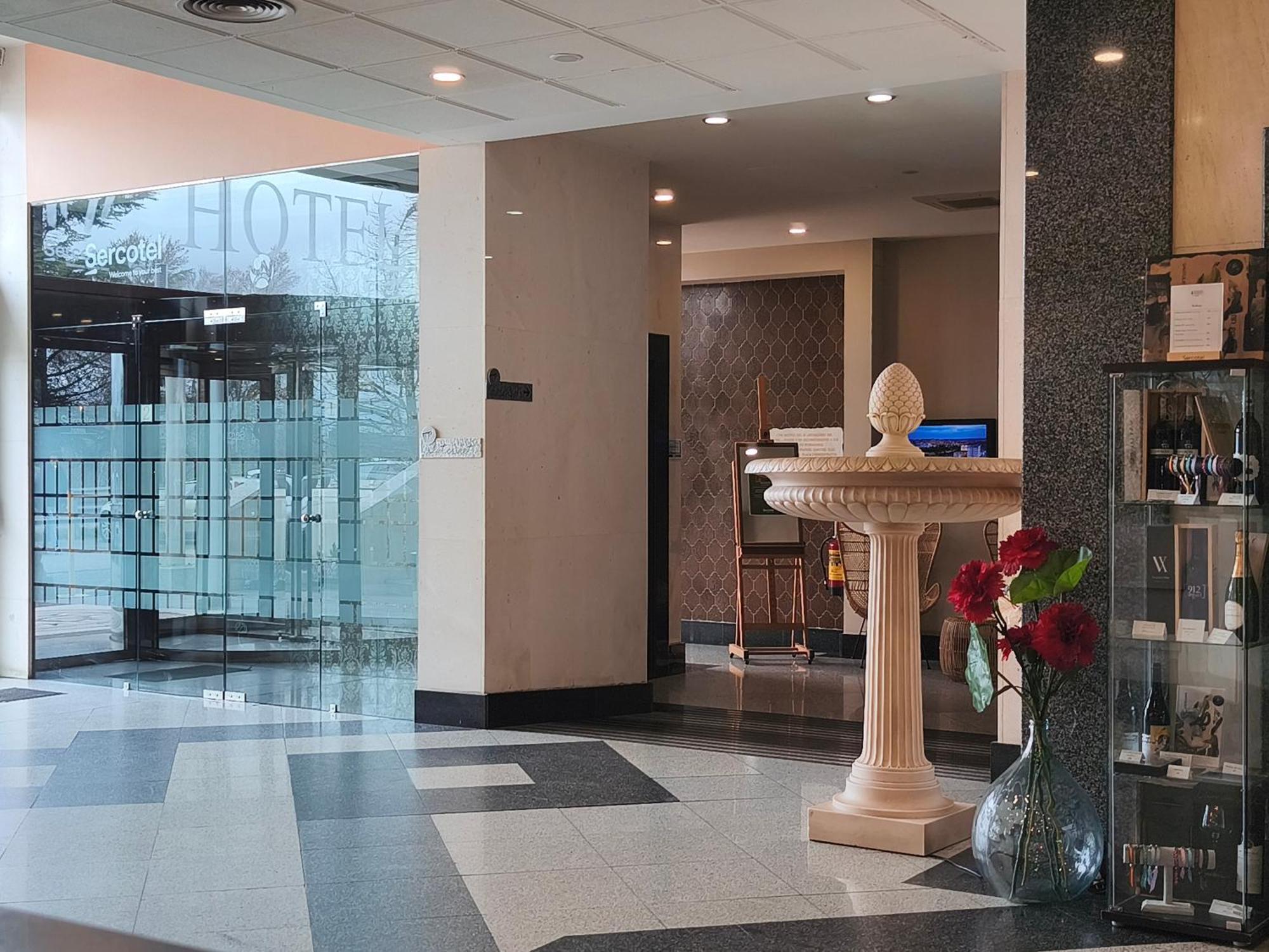 Hotel Sercotel Cuatro Postes Ávila Zewnętrze zdjęcie